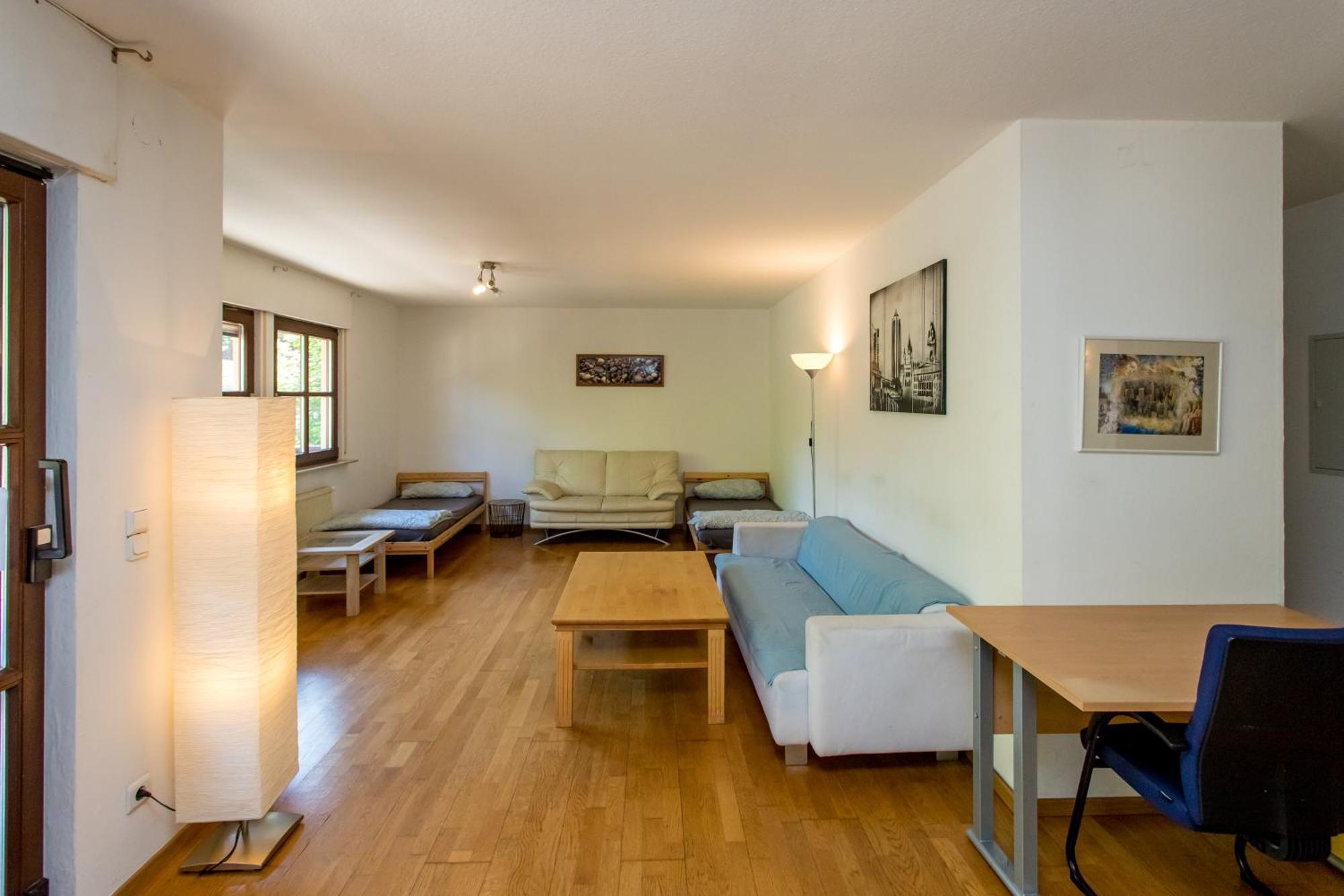 Ferienwohnung Mit 123Qm Fuer 8 Personen Mit Sehr Grossem Garten, Einfache Innen-Ausstattung Leipzig Extérieur photo