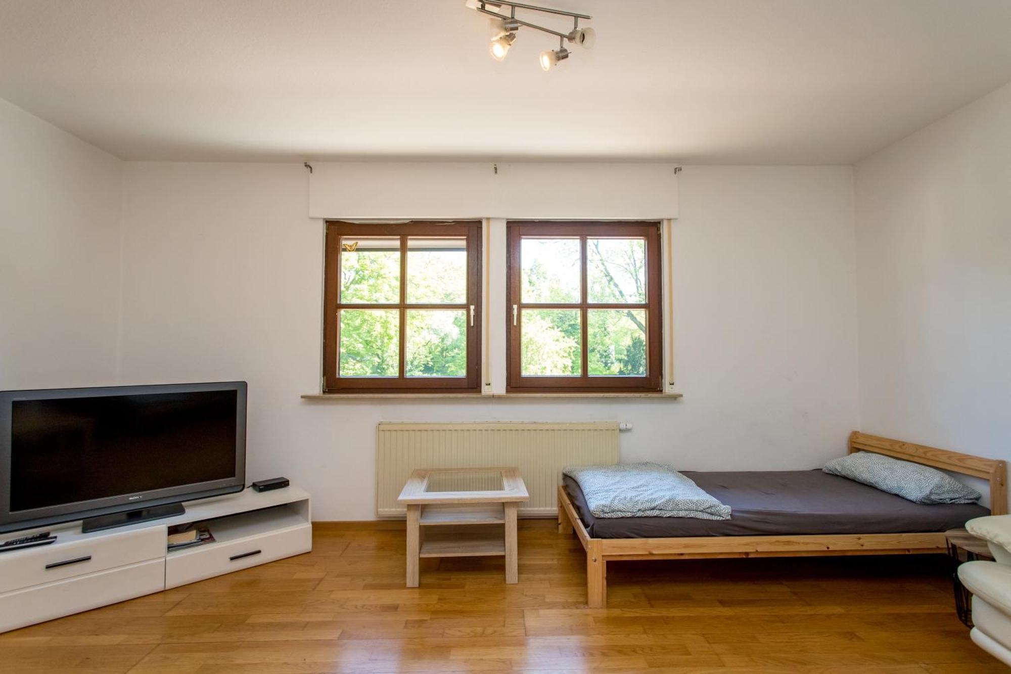 Ferienwohnung Mit 123Qm Fuer 8 Personen Mit Sehr Grossem Garten, Einfache Innen-Ausstattung Leipzig Extérieur photo